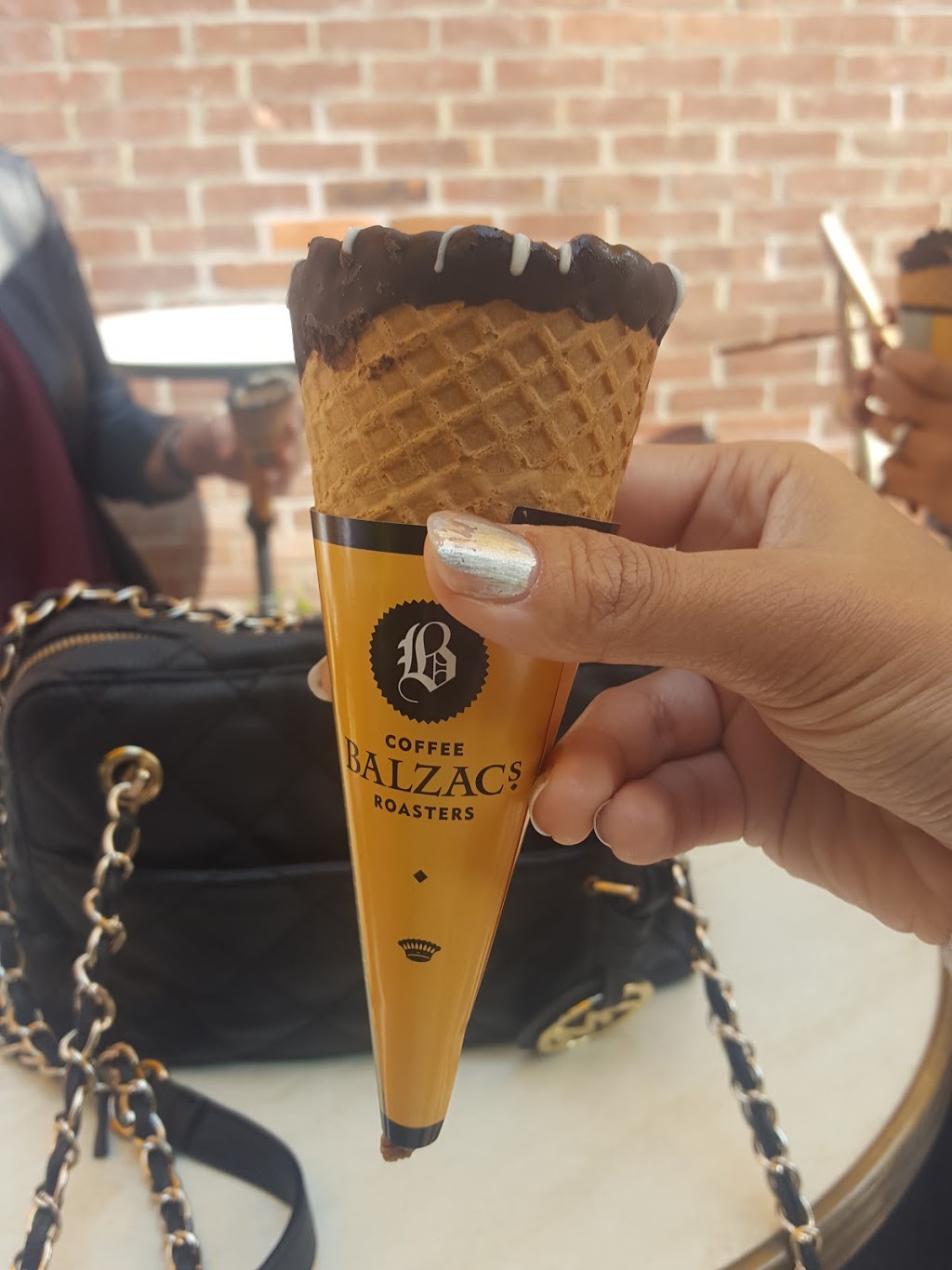Balzacs Port Dalhousie | 9 Lock St, St. Catharines, ON L2N 5B6, Canada | Phone: (905) 397-8648