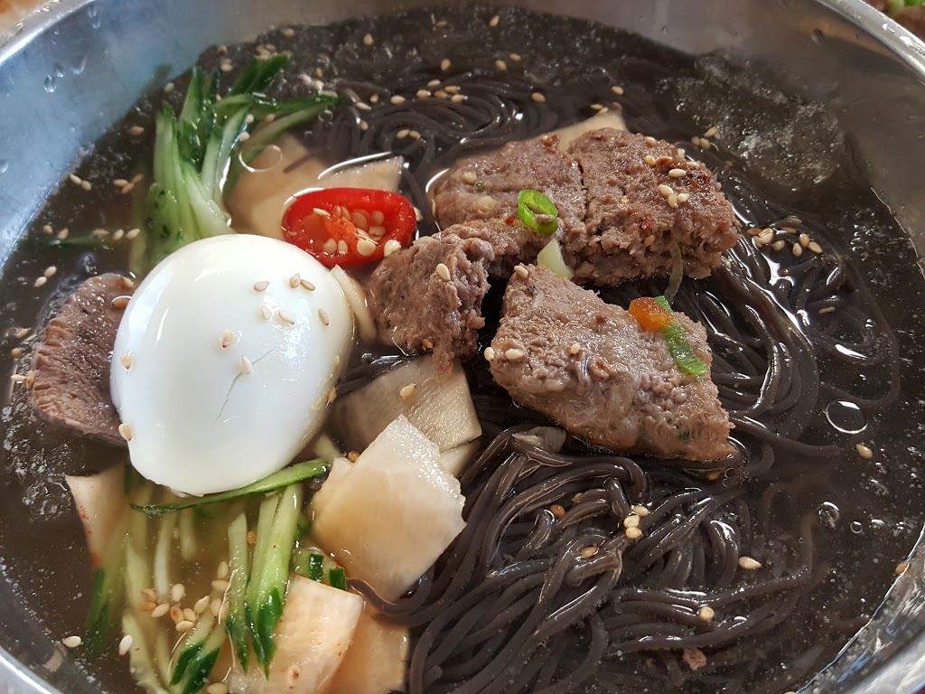 Finch JungSooNae (Jung Soo Nae) 핀치 정수네 뚝배기 | 5754 Yonge St, North York, ON M2M 3T6, Canada | Phone: (416) 222-4267