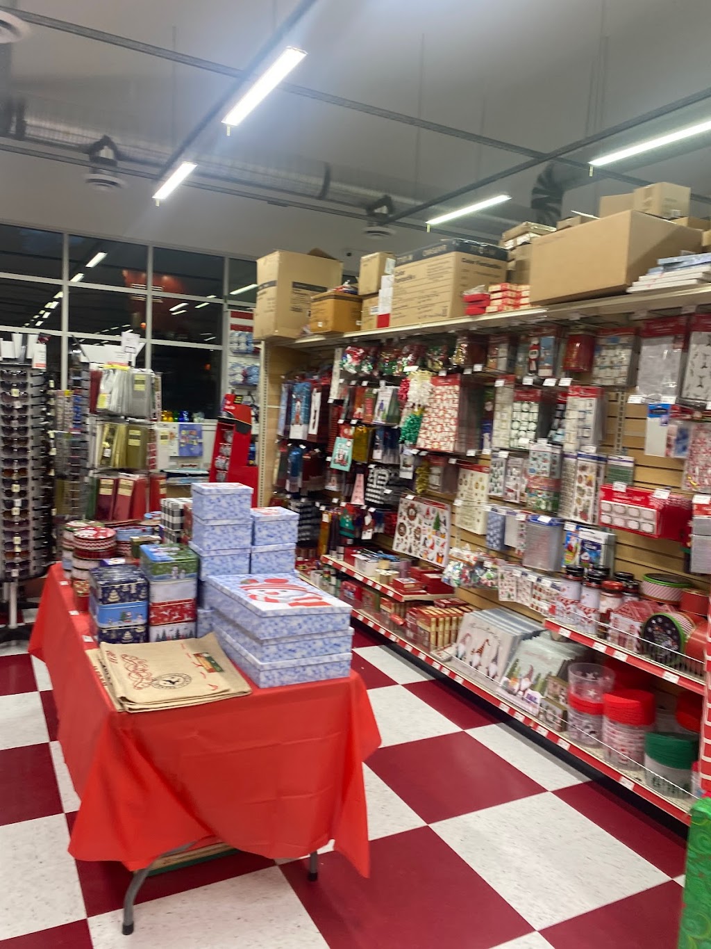 Great Canadian Dollar store- Chemainus | 3055 Oak St, Chemainus, BC V0R 1K1, Canada | Phone: (250) 416-7934