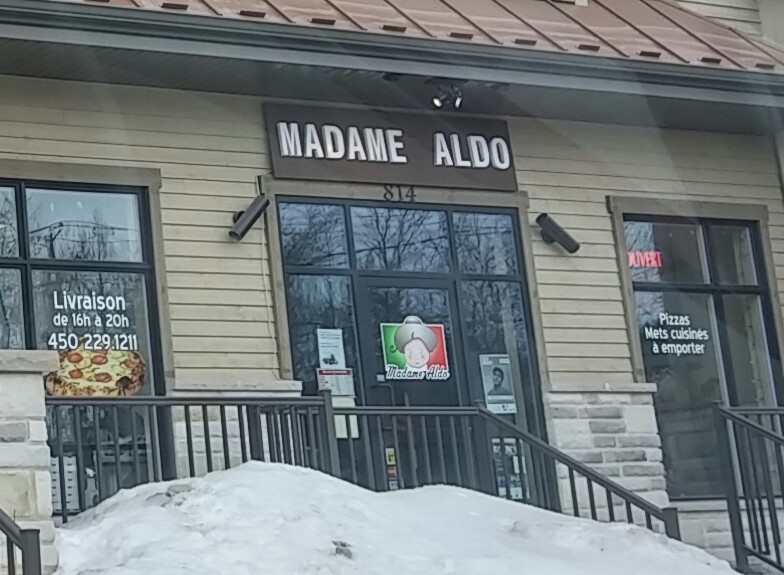 Madame Aldo | 814 Bd de Sainte-Adèle, Sainte-Adèle, QC J8B 2N2, Canada | Phone: (450) 229-1211
