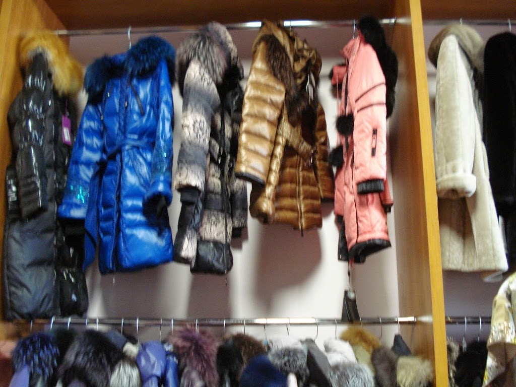 Veras Boutique | 1380 Major MacKenzie Dr W, Maple, ON L6A 4H6, Canada | Phone: (905) 417-8804