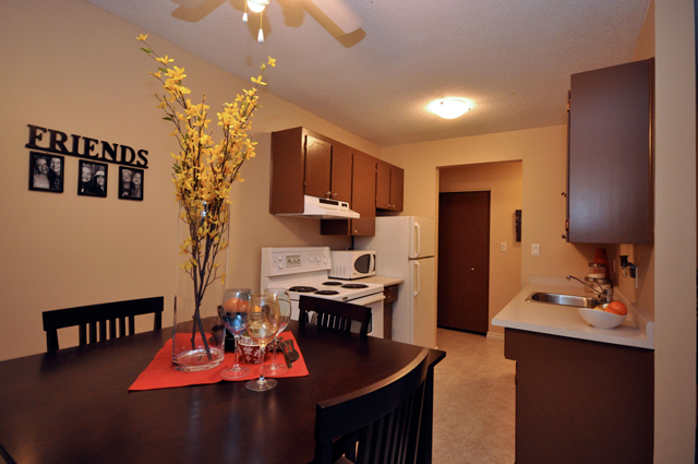 Pandosy Square Apartments | 1855 Pandosy St, Kelowna, BC V1Y 1R8, Canada | Phone: (250) 862-8850