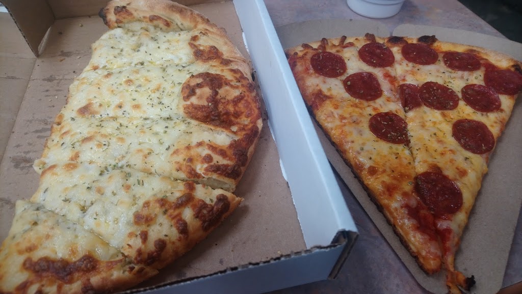 Pizza Pizza | 8601 Warden Ave #1B, Unionville, ON L3R 0B5, Canada | Phone: (416) 967-1111