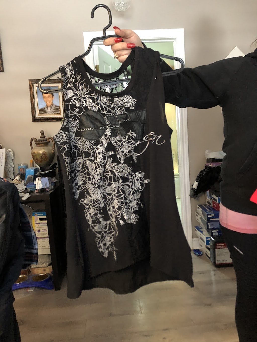 Vêtements Boutik Crystel | 26 Rue Richard, Saint-Lin - Laurentides, QC J5M 1V6, Canada | Phone: (514) 348-8042