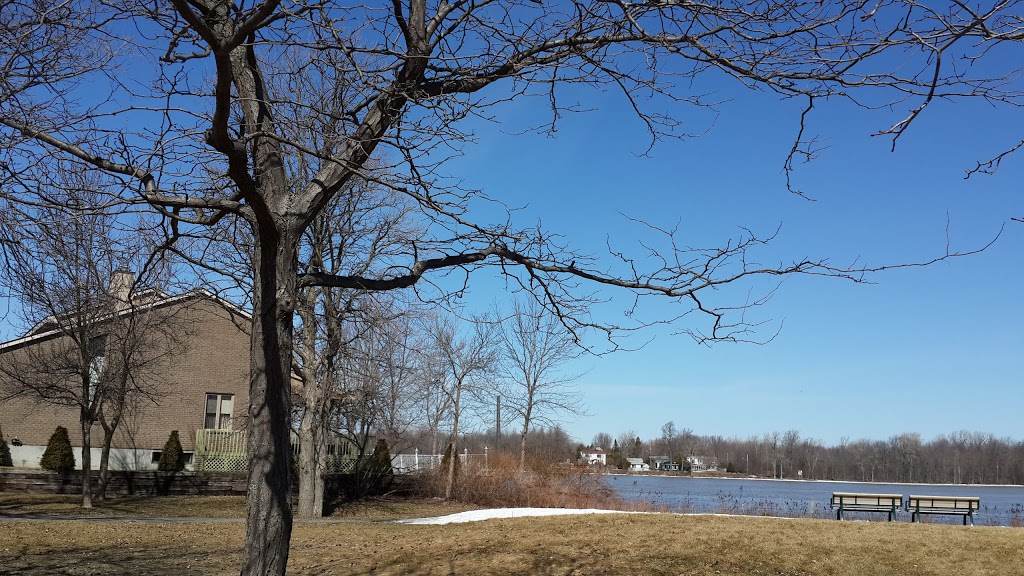 Hélène-Legault Park | Rue Hélène, Pierrefonds, QC H9J 3C4, Canada | Phone: (514) 872-0311