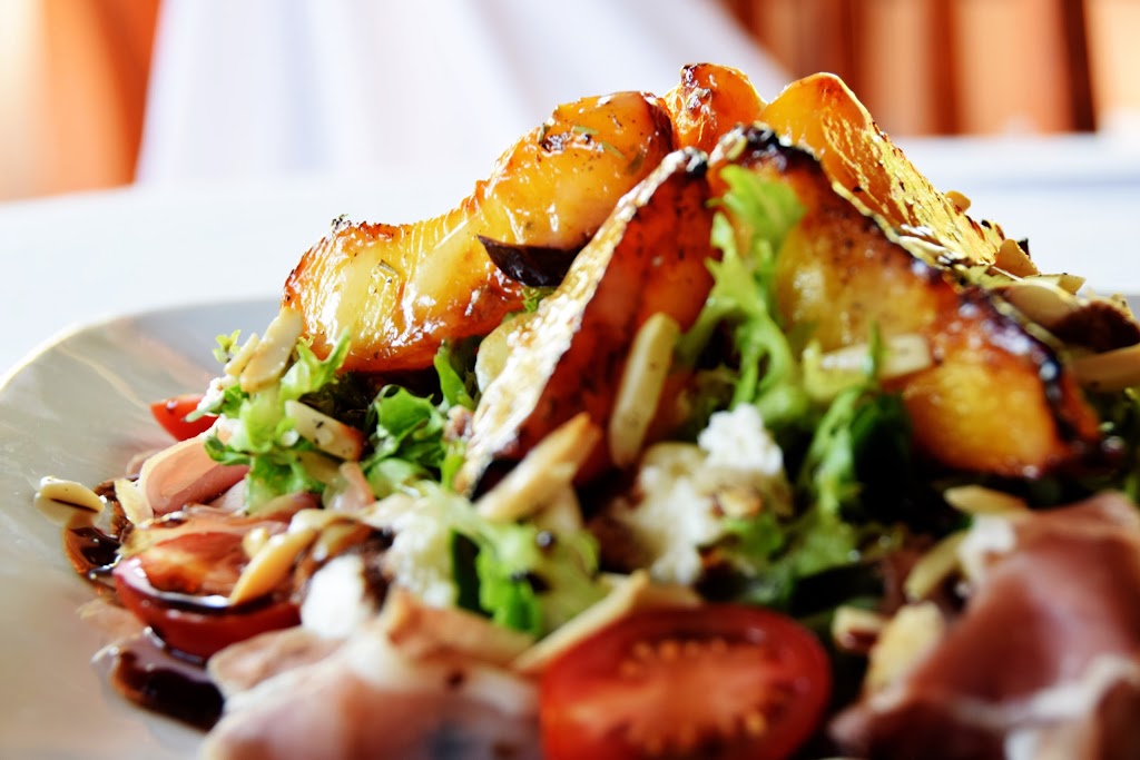 Club Ilia | 8902 University High St, Burnaby, BC V5A 4X6, Canada | Phone: (604) 568-4993