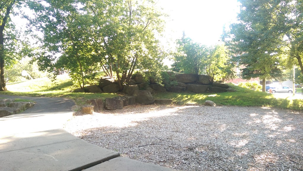 Parc des Mésanges | 625 Avenue Ampère, Laval, QC H7N, Canada