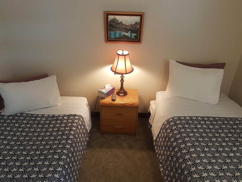 Milden Hotel | 102 Centre St, Milden, SK S0L 2L0, Canada | Phone: (306) 935-2051