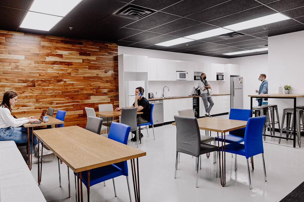 Altitude C Inc | 55 Avenue du Mont-Royal O Bureau 730, Montréal, QC H2T 2S5, Canada | Phone: (514) 876-4286