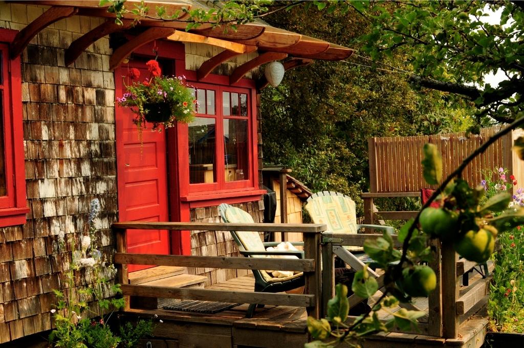 Orchard Cabin | 113 Perdue Rd, Salt Spring Island, BC V8K 2K6, Canada | Phone: (250) 537-1343