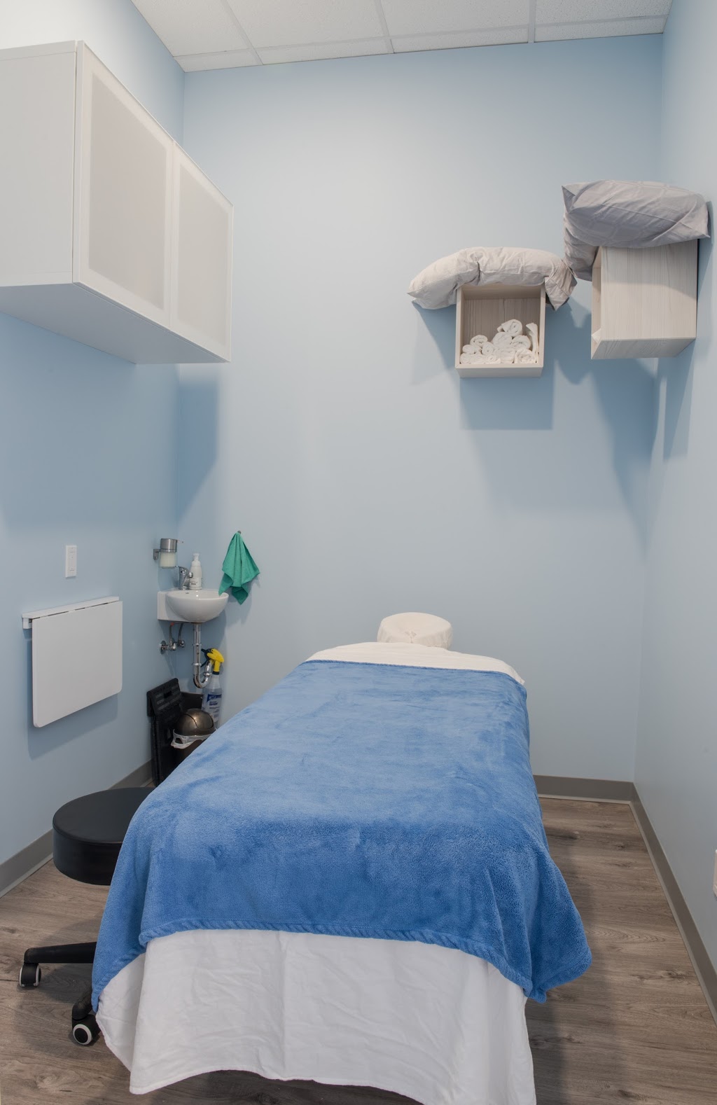Hartwell Therapy and Wellness | 6468 Main St, Vancouver, BC V5W 2V4, Canada | Phone: (604) 564-2882