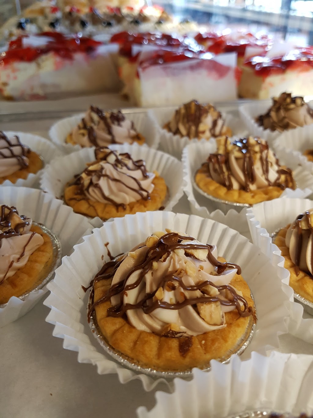 Britannia Italian Bakery | 5925 Grossbeak Dr, Mississauga, ON L5N 7X6, Canada | Phone: (905) 824-1924