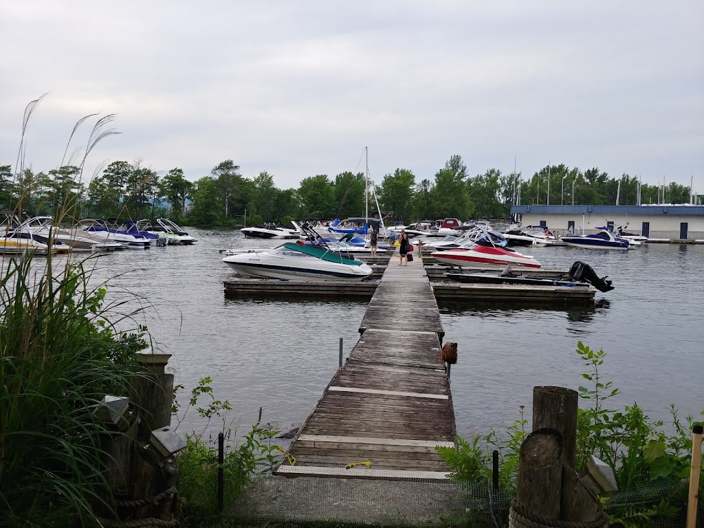 Marina Le Merry Club | 201 Rue Merry S, Magog, QC J1X 3L2, Canada | Phone: (819) 843-2728