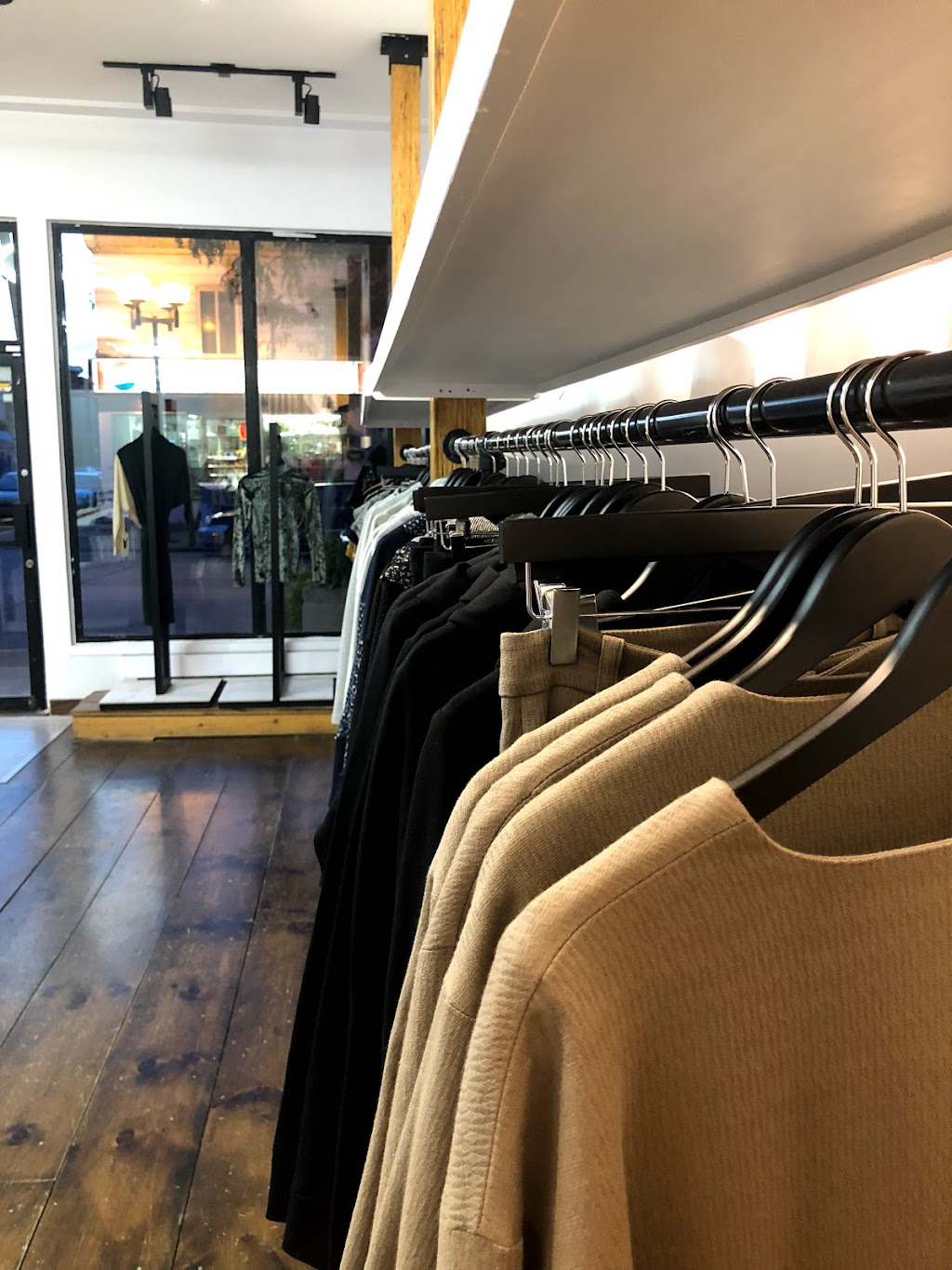 Gank | 4644 R. Notre Dame O, Montréal, QC H4C 1S4, Canada | Phone: (514) 400-5027
