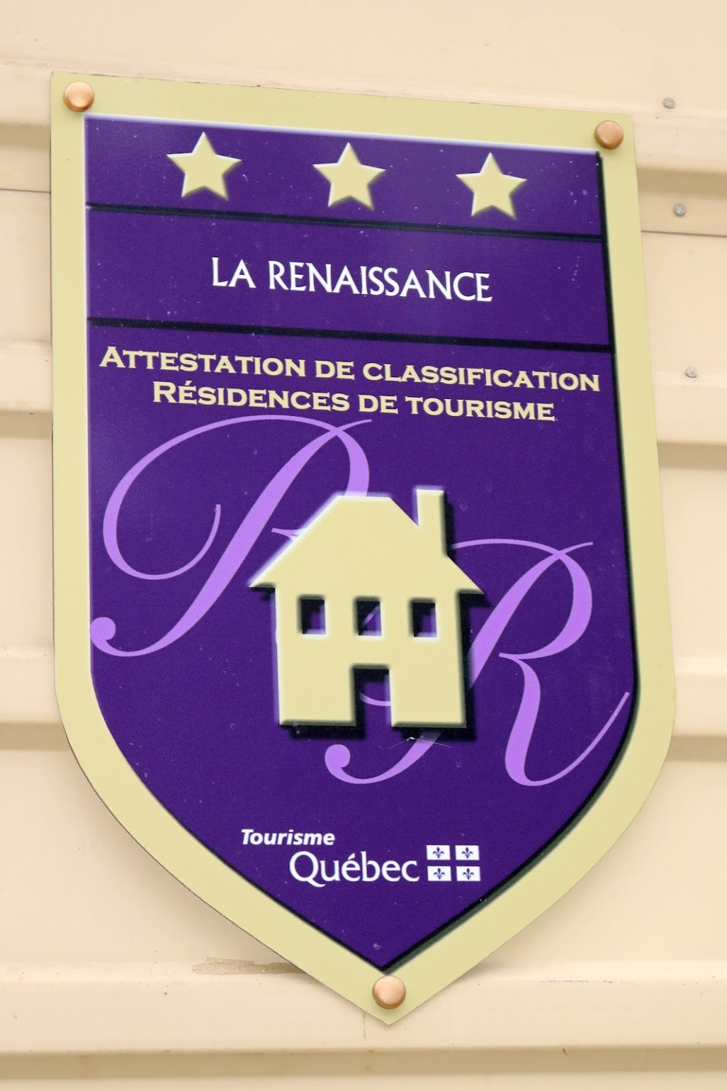 Chalet la renaissance spa et sauna privés | 65 Rue des Opales O, Kingsey Falls, QC J0H 1A0, Canada | Phone: (450) 888-3011