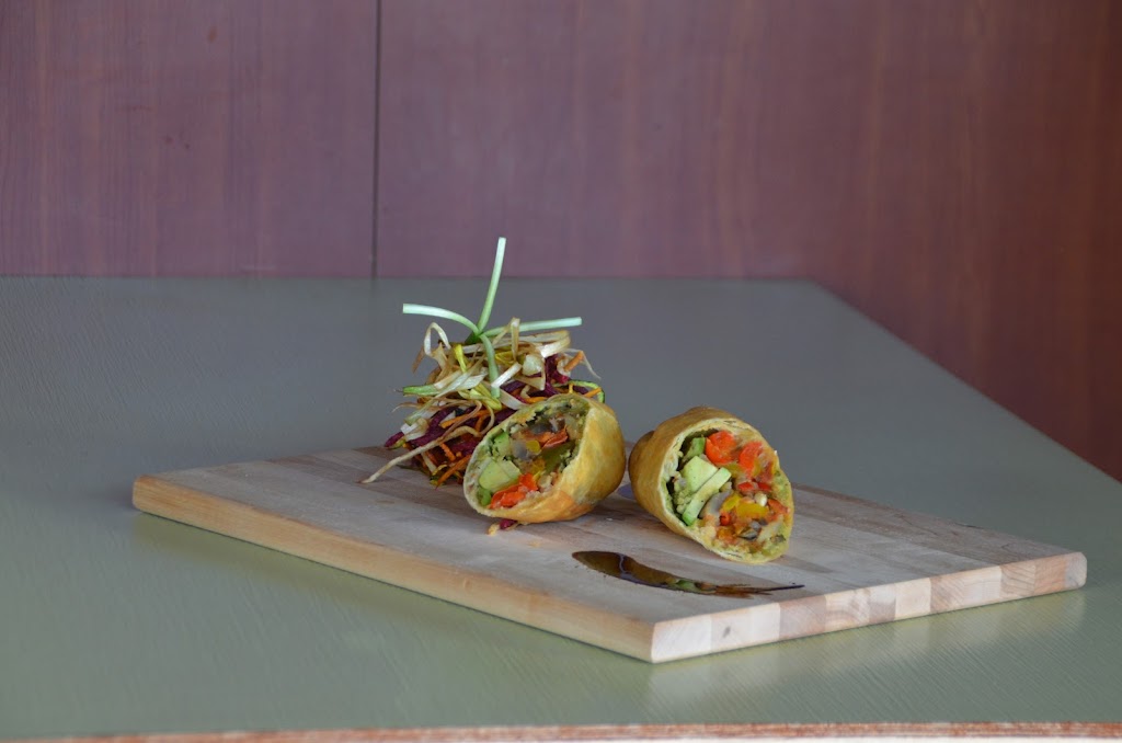 Oeuf & Cie Dix 30 | 8840 Boulevard Leduc, Brossard, QC J4Y 0B3, Canada | Phone: (450) 656-8111