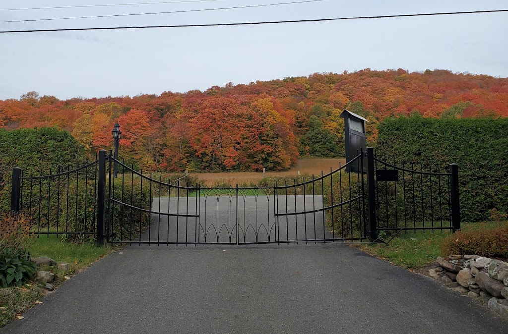 Mouvement Du Graal | 2631 Blvd. des Bois Francs S, Saint-Christophe-dArthabaska, QC G6S 0N1, Canada | Phone: (819) 357-1280