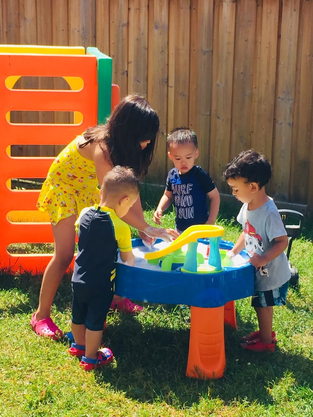 Organic Daycare Milton | Langholm St, Milton, ON L9T 8Z8, Canada | Phone: (289) 889-0510