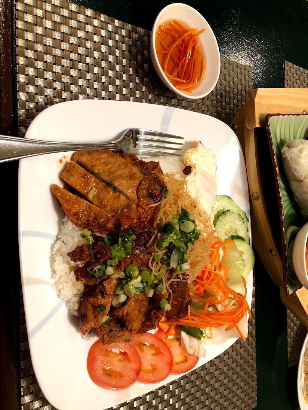 Saigon Star Restaurant | 806 Sargent Ave, Winnipeg, MB R3E 0B8, Canada | Phone: (204) 221-2255