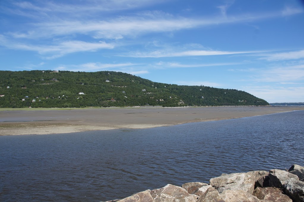 Accueil Boisé Du Quai V Bsp | 212 Rue-Sainte Anne, Baie-Saint-Paul, QC G3Z 1P8, Canada | Phone: (418) 435-5514