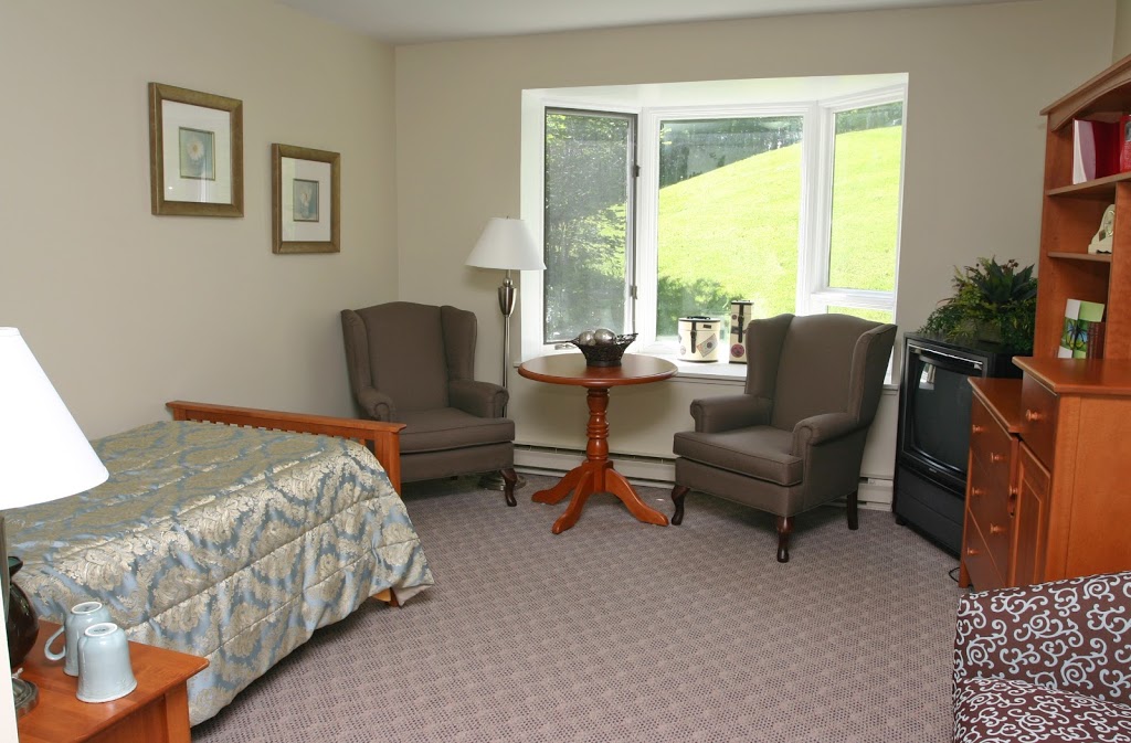 Revera William Place Retirement Residence | 140 William St N, Lindsay, ON K9V 5R4, Canada | Phone: (705) 328-1016