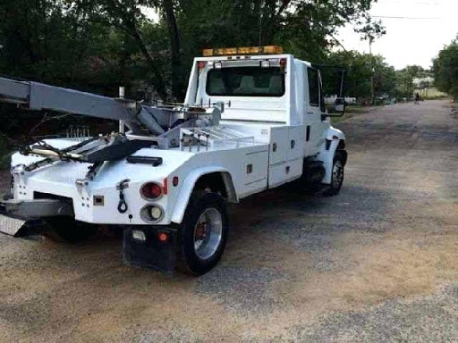 Tow Truck Now Services Ltd. Richmond | 12851 Bathgate Way Unit 7, Richmond, BC V6V 1Y5, Canada | Phone: (604) 359-5661