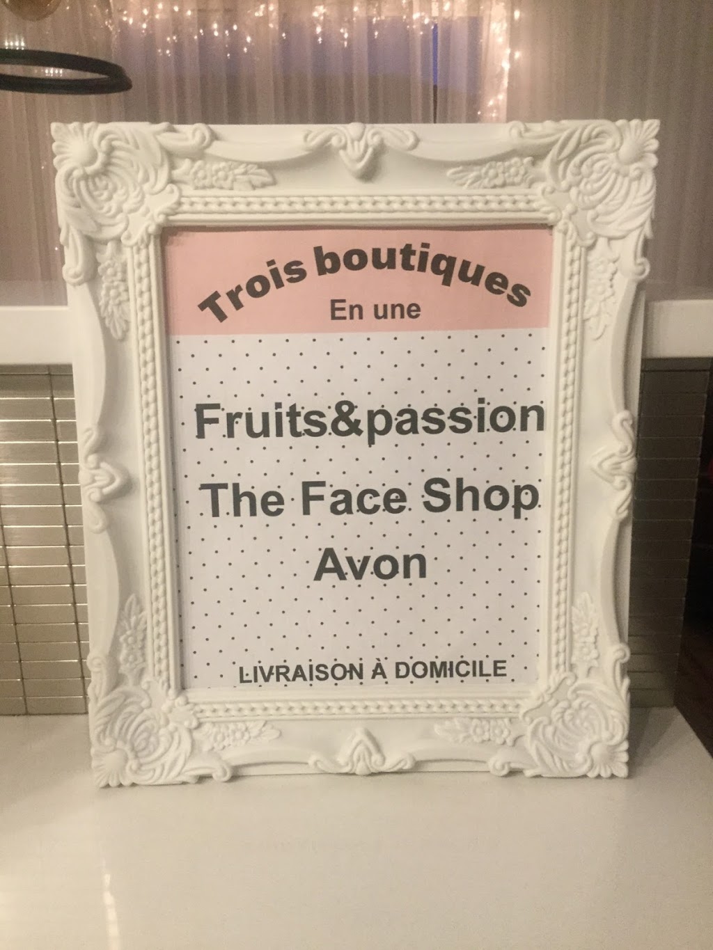 Avon Mascouche Terrebonne | 2515 Av. de la Gare #105, Mascouche, QC J7K 0M6, Canada | Phone: (438) 520-6333