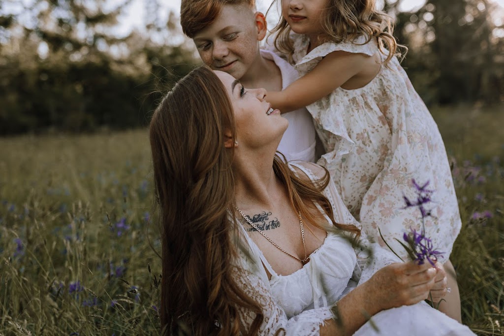 Chanel Gamble Photography | 51 Porter Rd, Nanaimo, BC V9X 1B6, Canada | Phone: (250) 667-4334