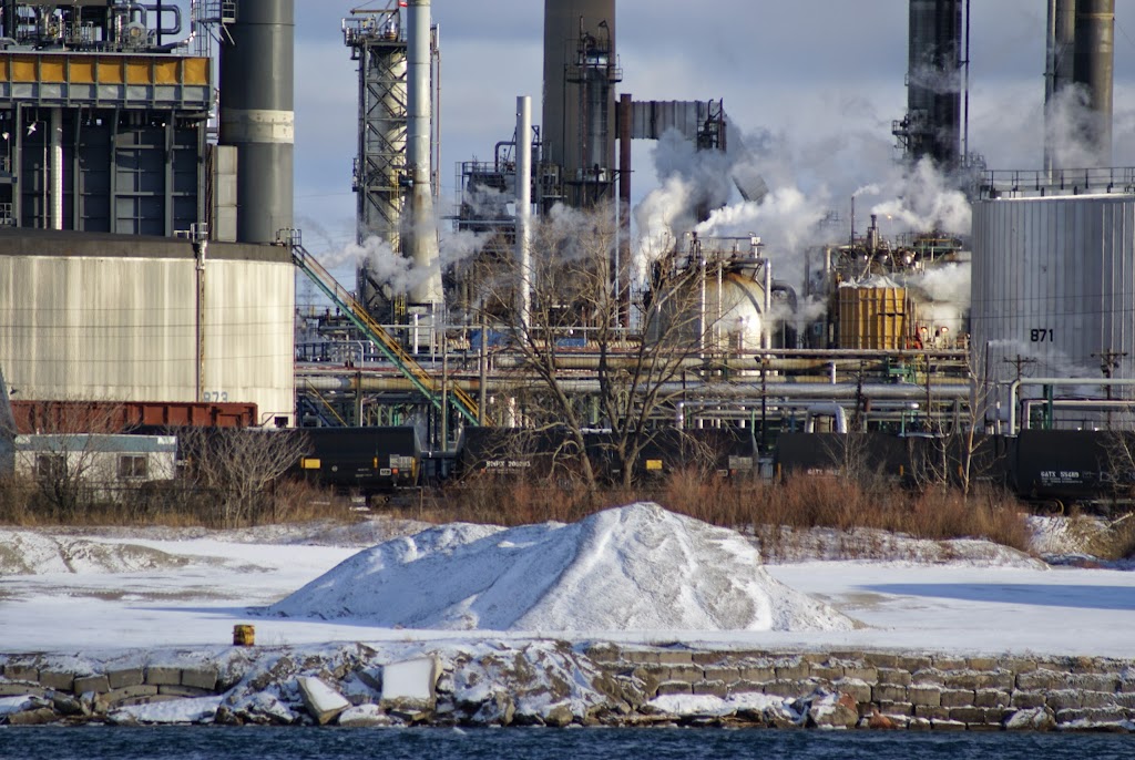 Imperial Oil | 602 Christina St S, Sarnia, ON N7T 7M5, Canada | Phone: (705) 300-4610