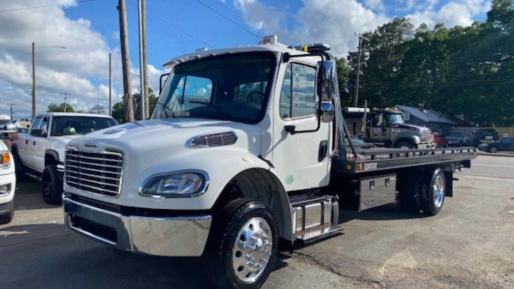 Maxim Towing and Recovery | 1294 McConachie Blvd NW, Edmonton, AB T5Y 0K8, Canada | Phone: (780) 604-4060