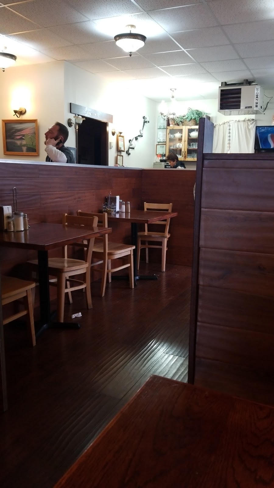 Aldergrove Cafe | 3091 276 St, Aldergrove, BC V4W 3L4, Canada | Phone: (604) 381-3110