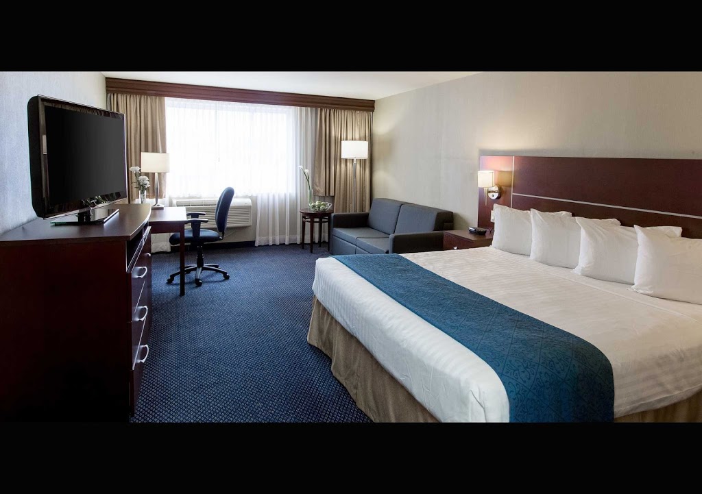 Quality Inn & Suites | 6680 Boulevard Taschereau, Brossard, QC J4W 1M8, Canada | Phone: (450) 671-7213