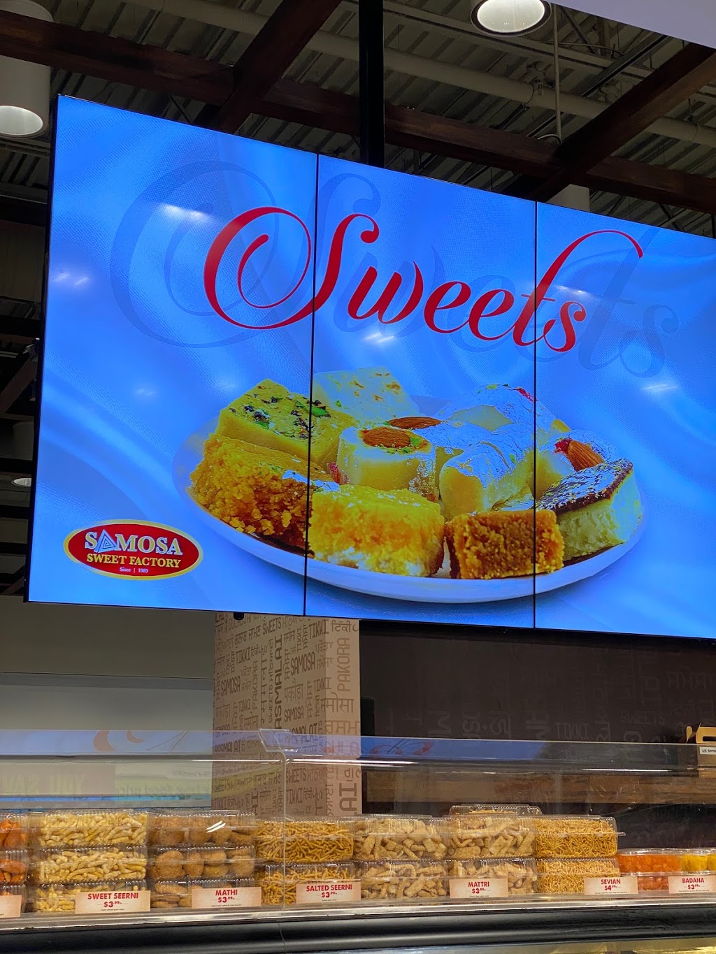 Samosa and Sweet Factory | 10615 Bramalea Rd, Brampton, ON L6B 3P4, Canada | Phone: (905) 494-1400