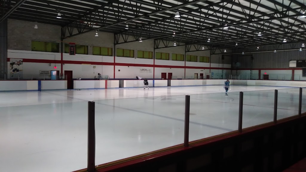 Aréna Lorraine | 60 Bd de Gaulle, Lorraine, QC J6Z 2W6, Canada | Phone: (450) 621-1740