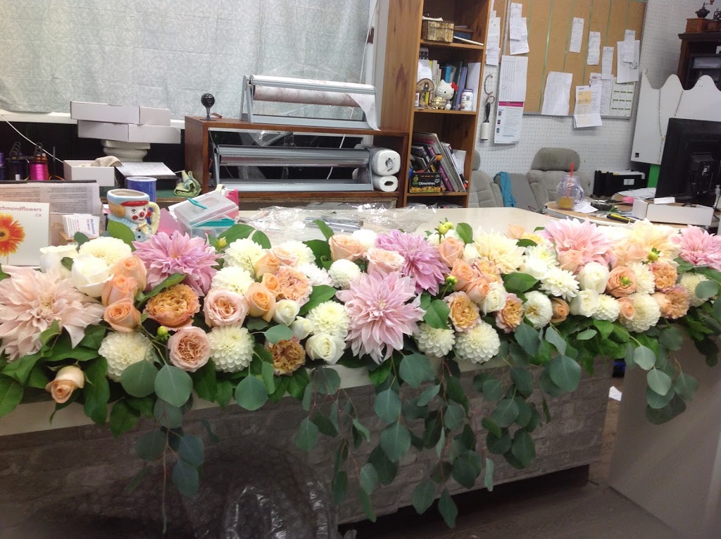 Richmond Flowers | 38 Levendale Rd, Richmond Hill, ON L4C 4H2, Canada | Phone: (905) 737-7967