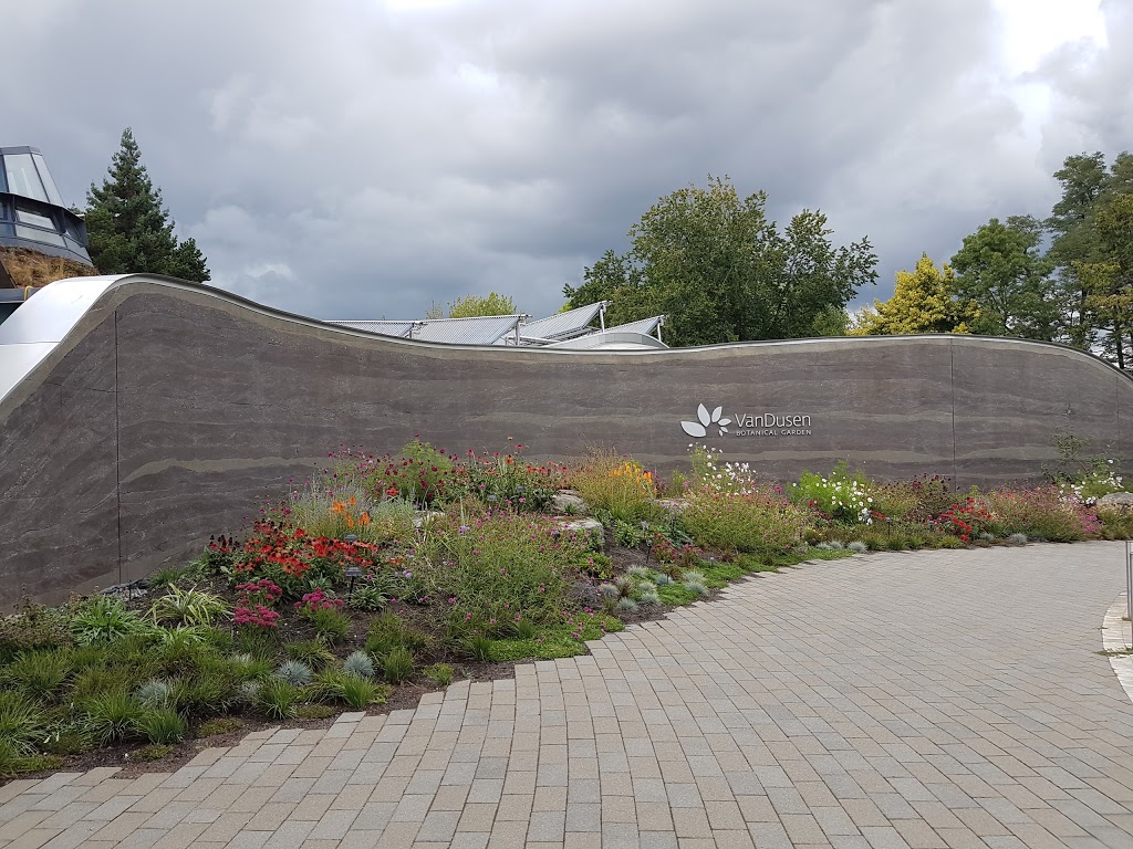 Vandusen Garden Visitor Centre | 5025 Oak St, Vancouver, BC V6M 4H1, Canada | Phone: (604) 257-8335