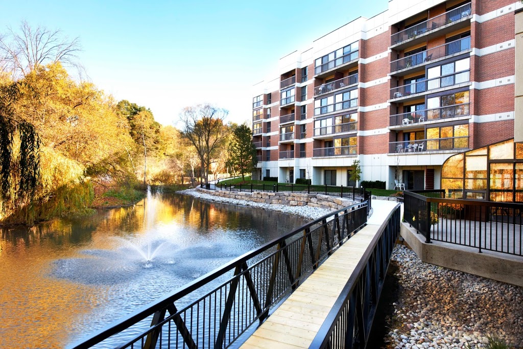 Revera Glynnwood | 7700 Bayview Ave, Thornhill, ON L3T 5W1, Canada | Phone: (905) 881-9475