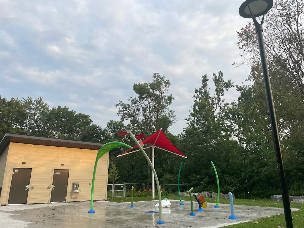 Splash Pad at Augusta Park | Pointe-Claire, QC H9R, Canada | Phone: (514) 630-1200