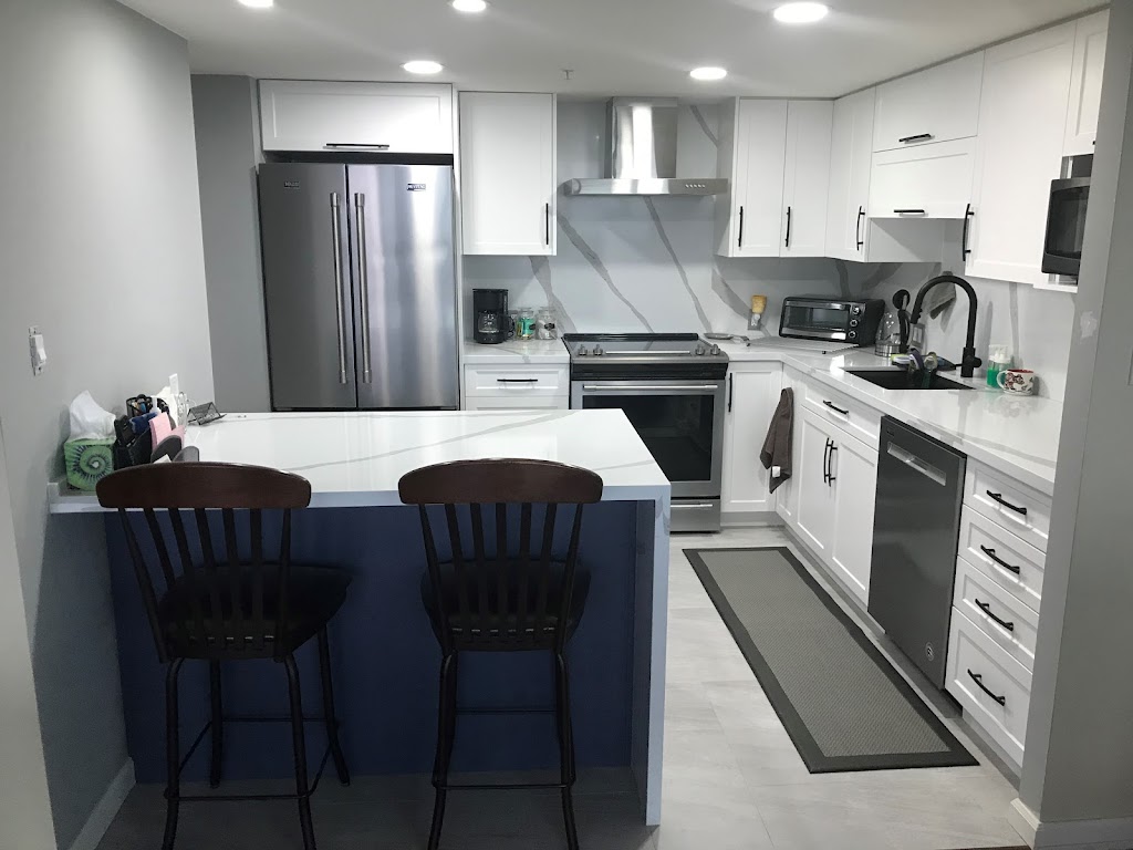 Kits Kitchen, Bath And Floors Ltd. | 131 E Columbia St, New Westminster, BC V3L 3V9, Canada | Phone: (604) 545-5487