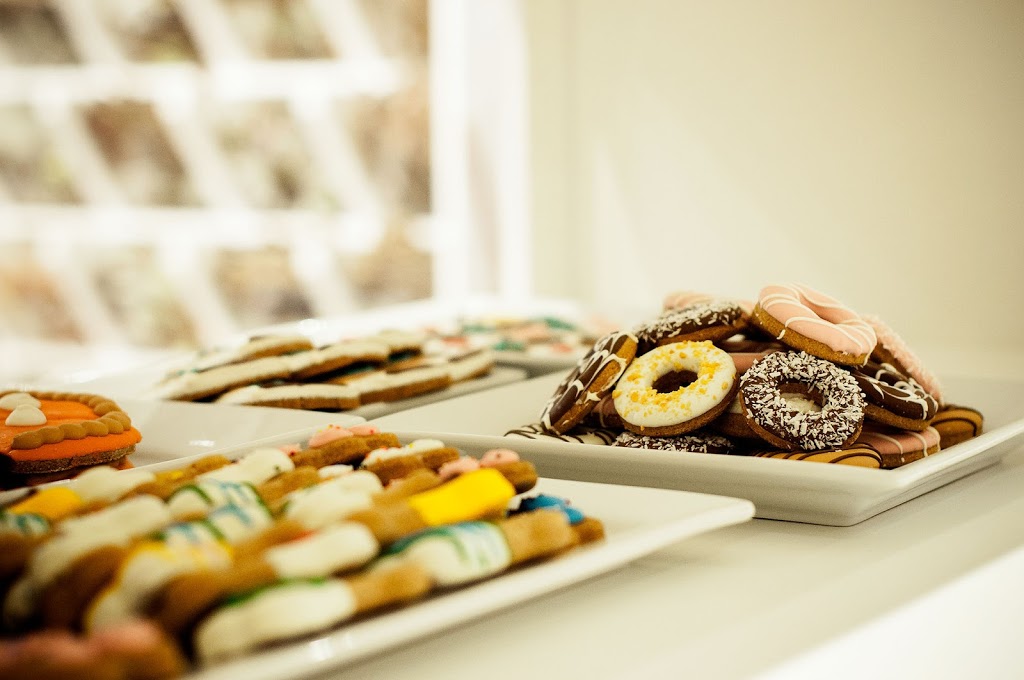 The Bone & Biscuit Co. | 1625 210 Ave SE #118, Calgary, AB T2X 4K8, Canada | Phone: (587) 625-0804