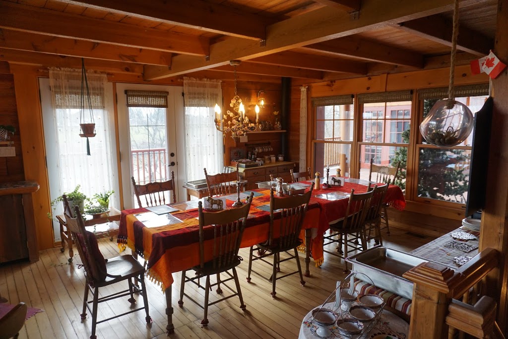 Casselodge Bed & Breakfast | 681 Monte Lebrun #681, Casselman, ON K0A 1M0, Canada | Phone: (613) 761-3115