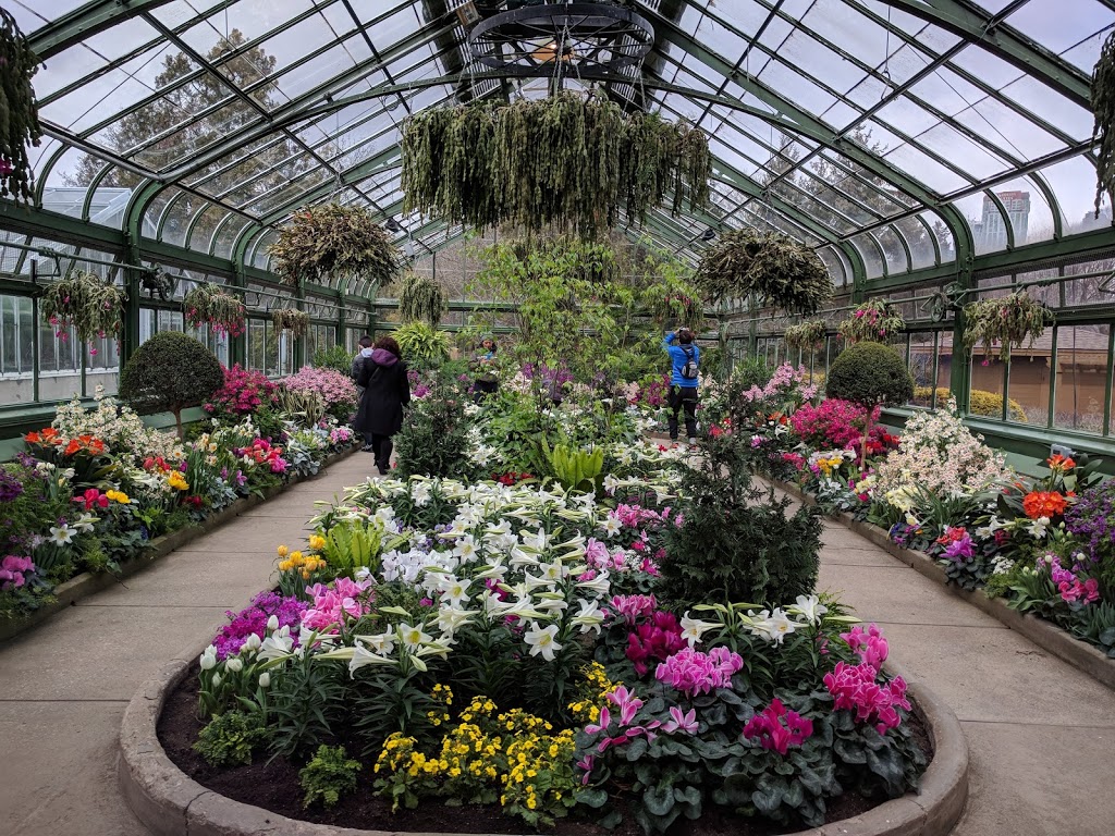 Floral Showhouse | park | 7145 Niagara Pkwy, Niagara Falls, ON L2E 6X8, Canada | 9053541721 OR +1 905-354-1721