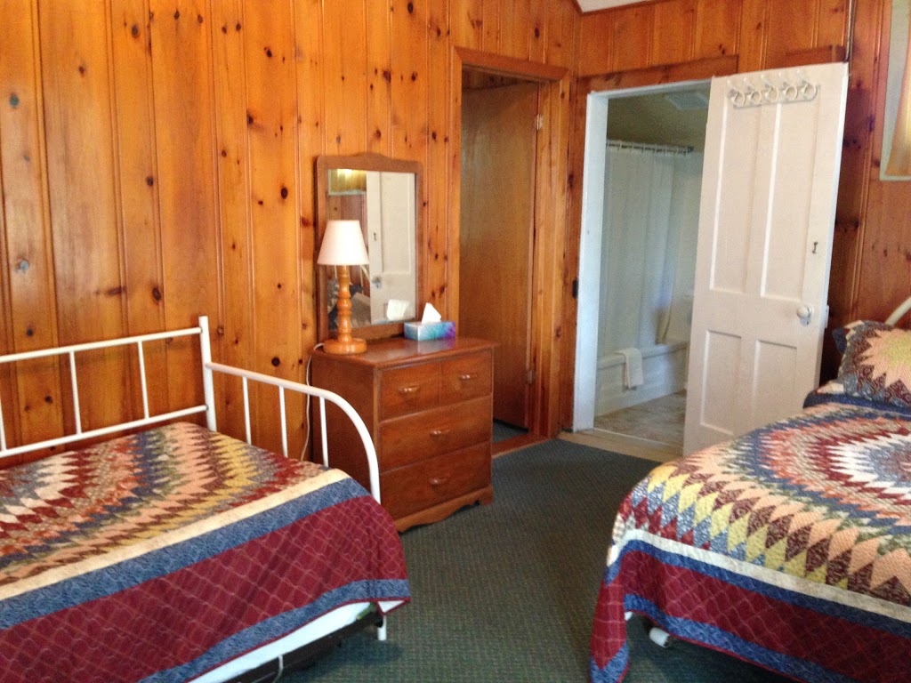 Delmonte in the Pines | lodging | 1711 Delmonte Rd, Kilworthy, ON P0E 1G0, Canada | 7052595670 OR +1 705-259-5670