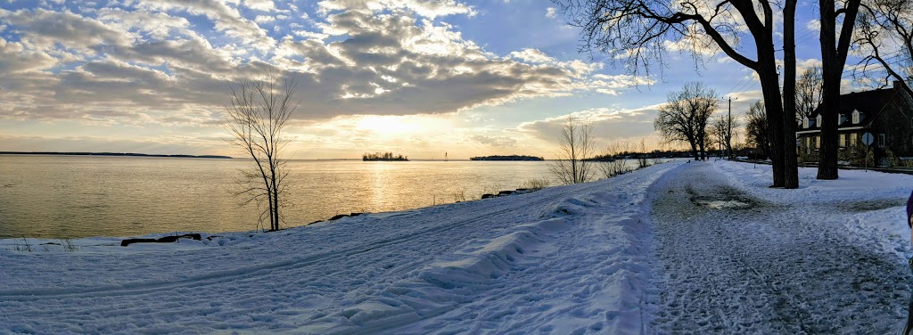 Stoney Point Park | Lachine, Montreal, QC H8T, Canada | Phone: (514) 872-0311