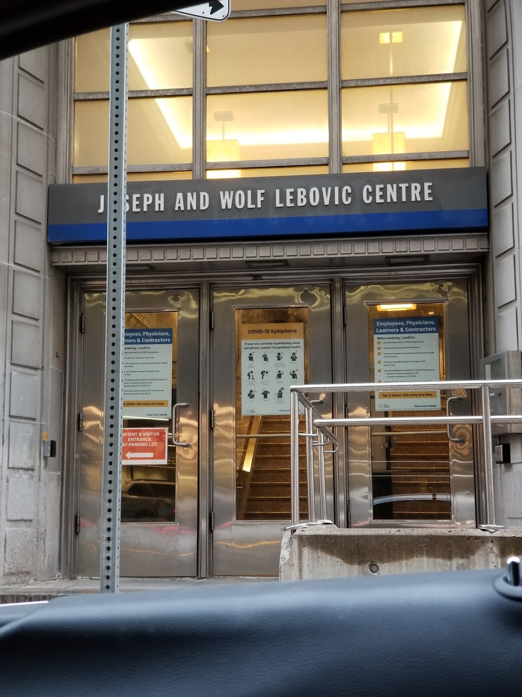 Mount Sinai Hospital | 600 University Ave, Toronto, ON M5G 1X5, Canada | Phone: (416) 596-4200