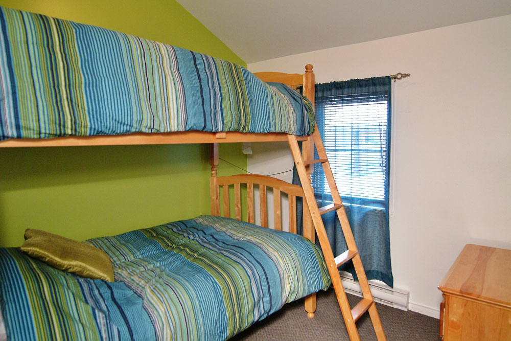 Chalets Alpins - 10 Chemin Alpin | 10 Chemin Alpin, Stoneham-et-Tewkesbury, QC G3C 0E5, Canada | Phone: (418) 848-4888