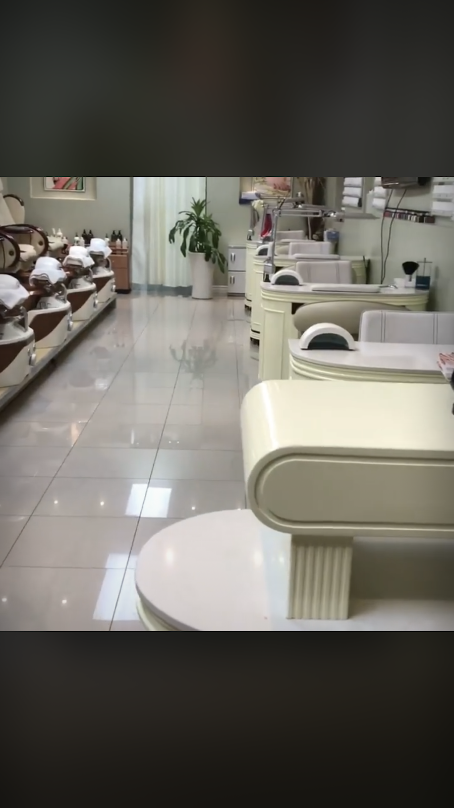 Ongles Ally | 3040 Bd Rome, Brossard, QC J4Y 2M7, Canada | Phone: (450) 678-8866