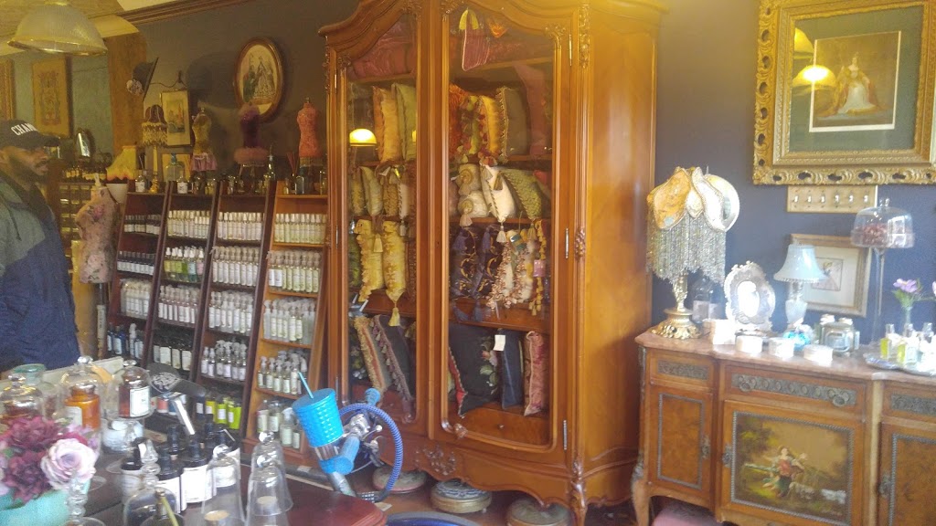 Victoria & Co. | 19 St Johns Rd, Toronto, ON M6P 1T7, Canada | Phone: (416) 604-9299