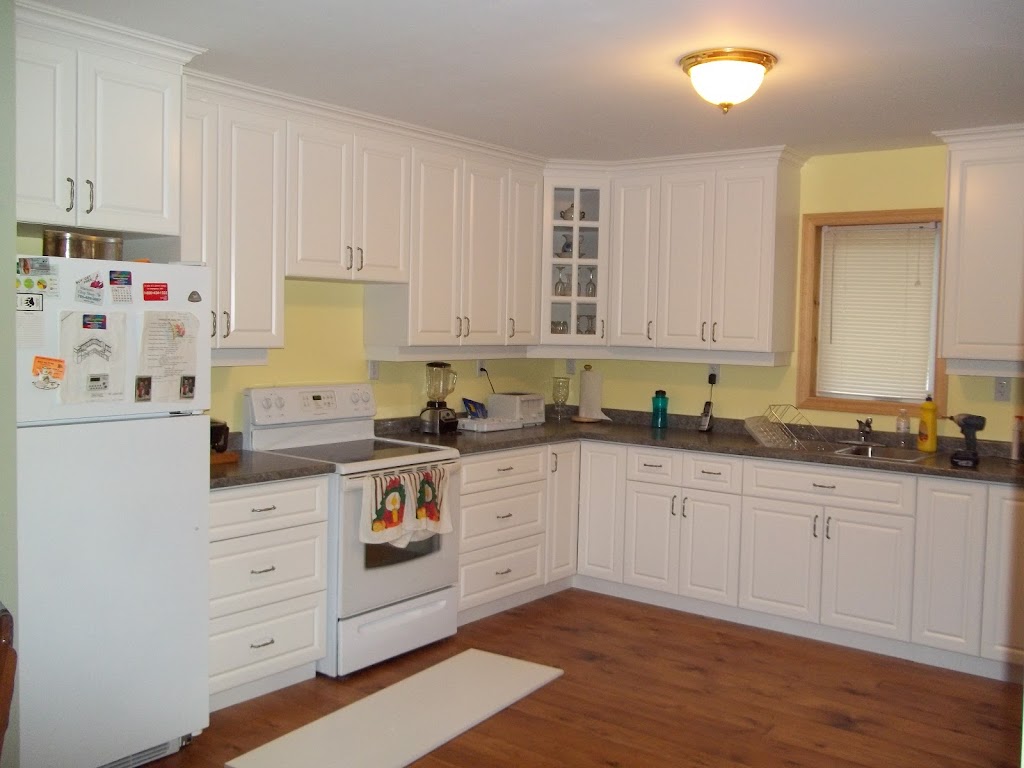 Cabinets Plus of Muskoka | 1599 Winhara Rd, Gravenhurst, ON P1P 1R1, Canada | Phone: (866) 822-2862