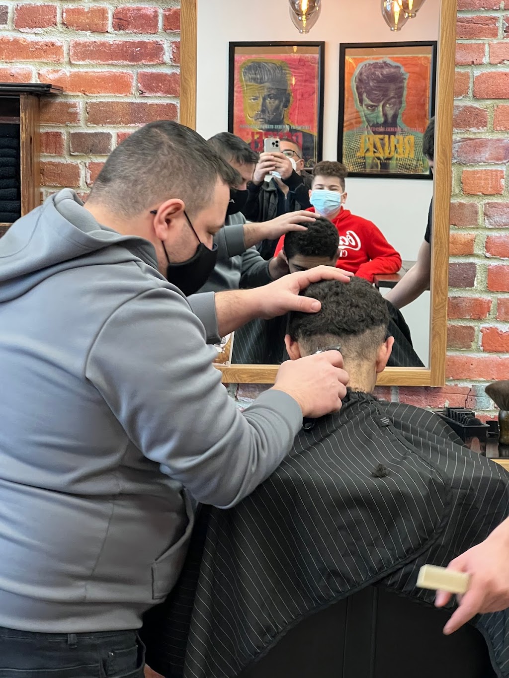 Mr. Barber Leduc | 5310 Discovery Way Unit 6, Leduc, AB T9E 8L9, Canada | Phone: (780) 612-0092